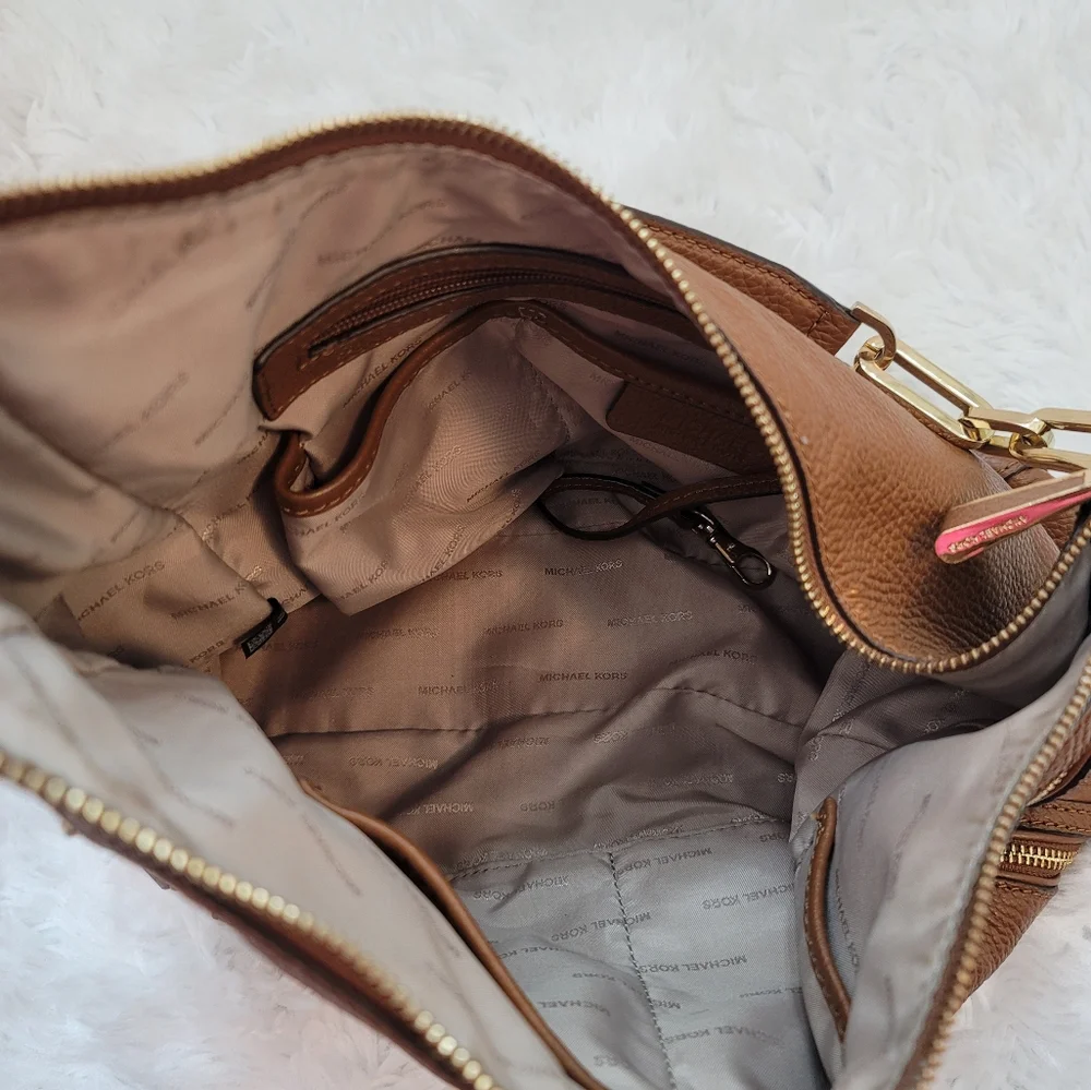 Handbag - Picture 5 of 5